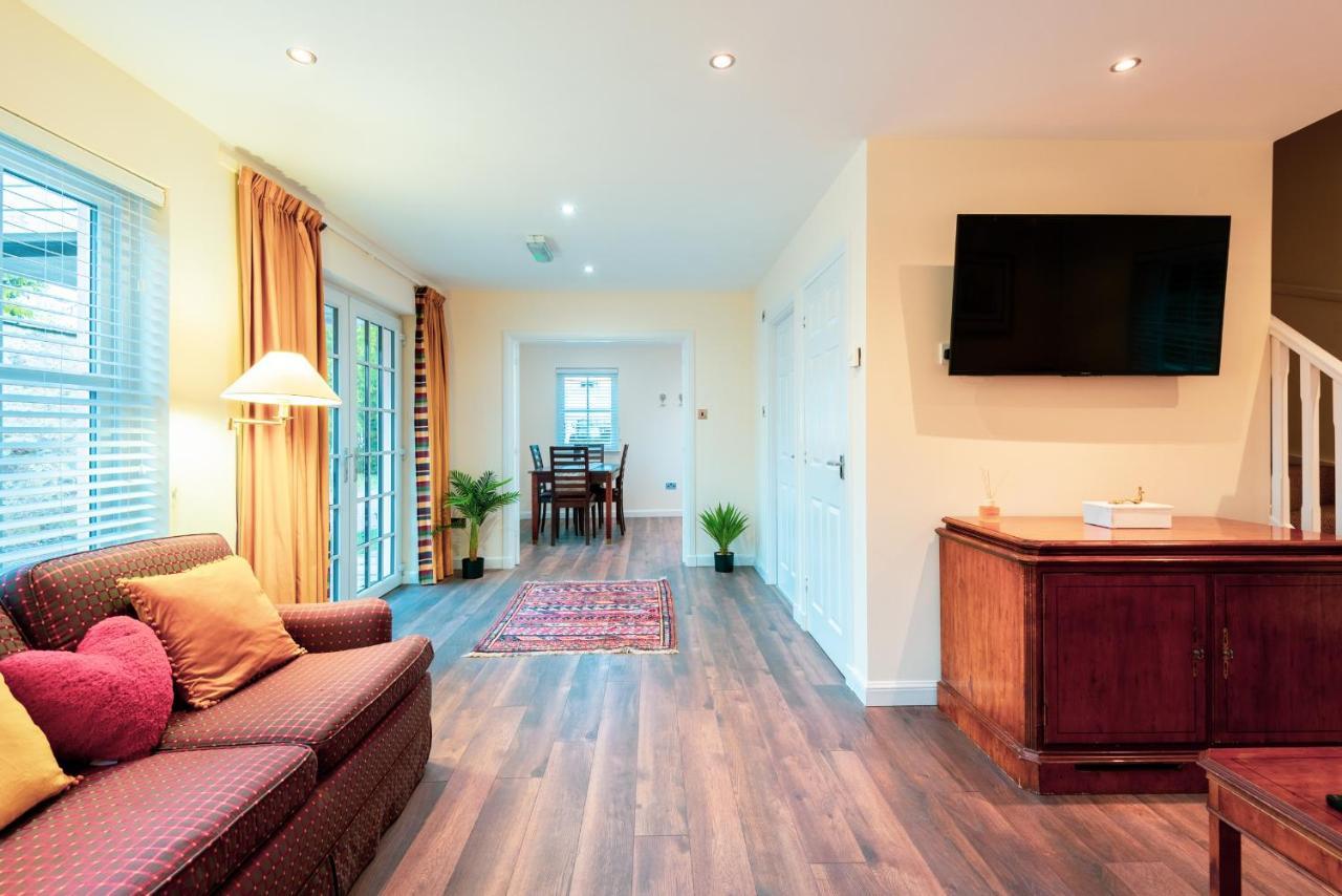 Pink Spa Nest Blairgowrie and Rattray Ngoại thất bức ảnh